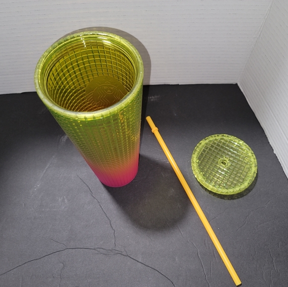 NEW Starbucks 2022 Lemon Yellow Pink Gradient Ombre Grid 24oz Venti Tumbler - Picture 6 of 6